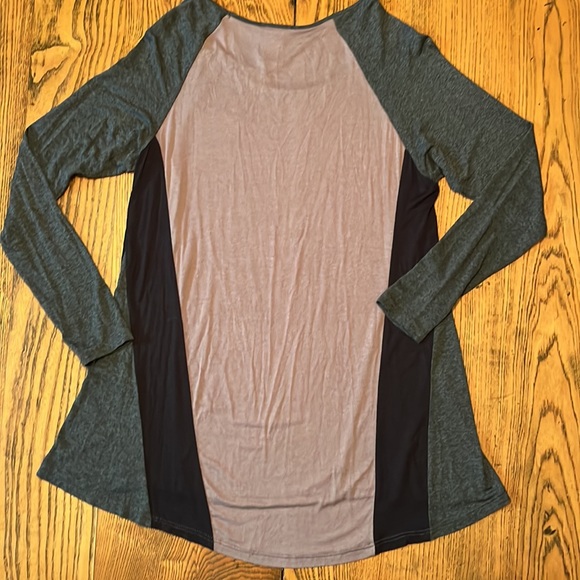 EUC Bobeau Unique top - Picture 10 of 11